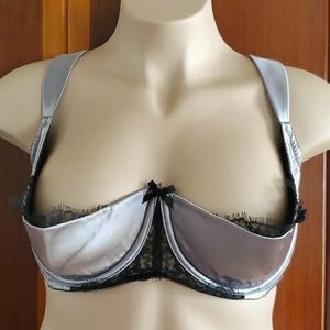 Cacique 42G Quarter Cup Bra
